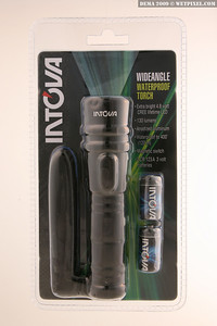  > Intova wideangle waterproof torch